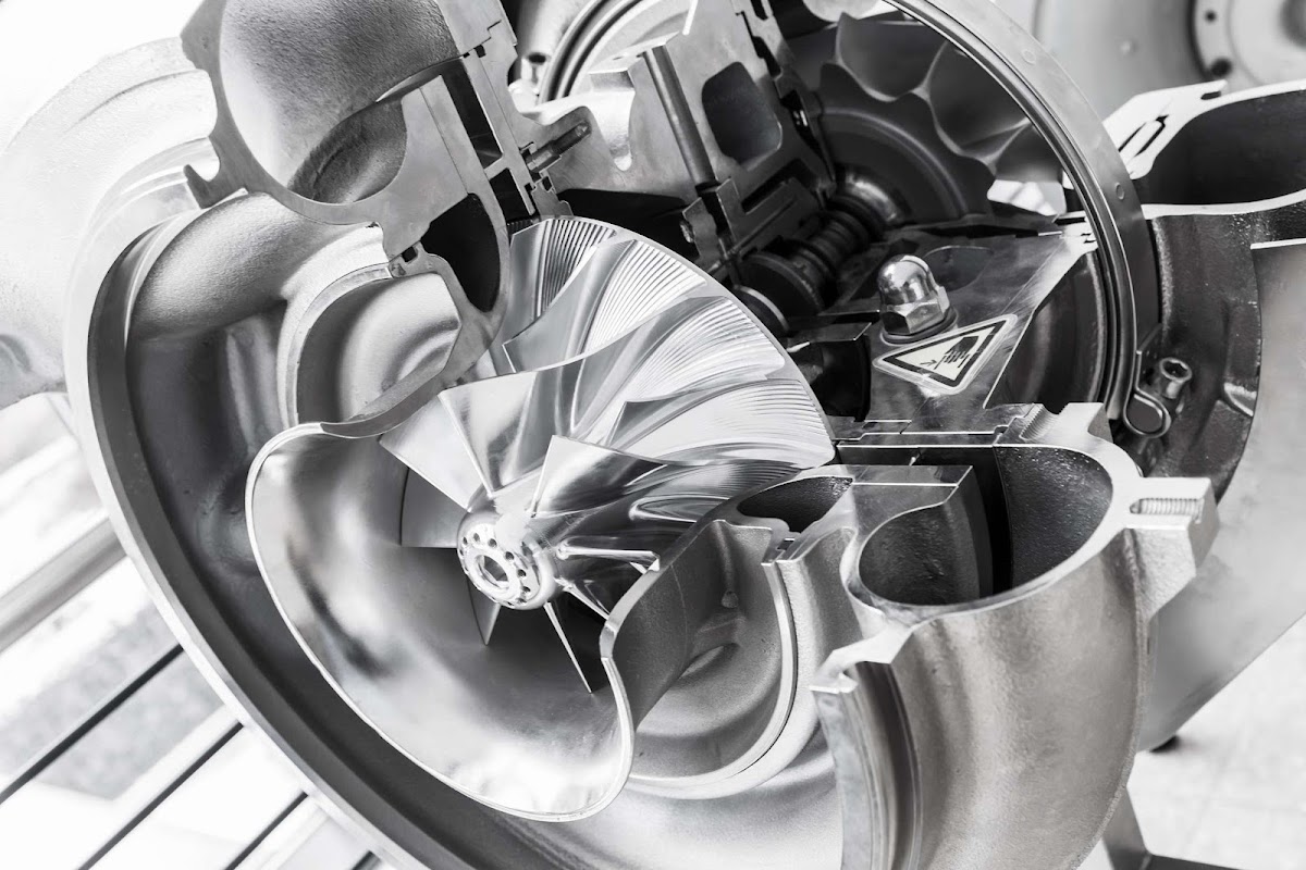 TOP AUTO COMPETITION